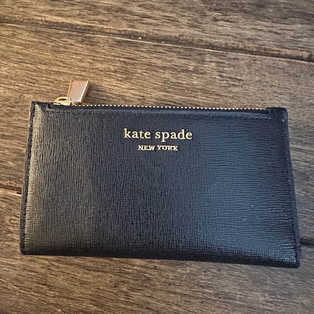 Kate spade wallet like new